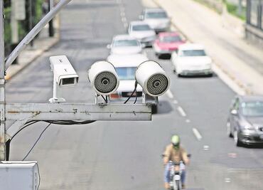 Pese a estudios, Sheinbaum defiende postura de eliminar fotomultas