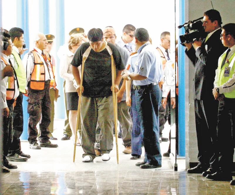 Migrantes centroamericanos han regresado a su país de origen en aviones de la Fuerza Aérea Mexicana, para reunirse con sus familias. ARCHIVO EL UNIVERSAL