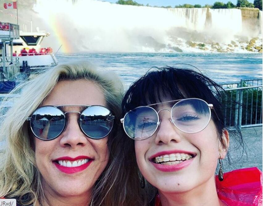 Cynthia Klitbo y Elisa. Foto: Captura Instagram