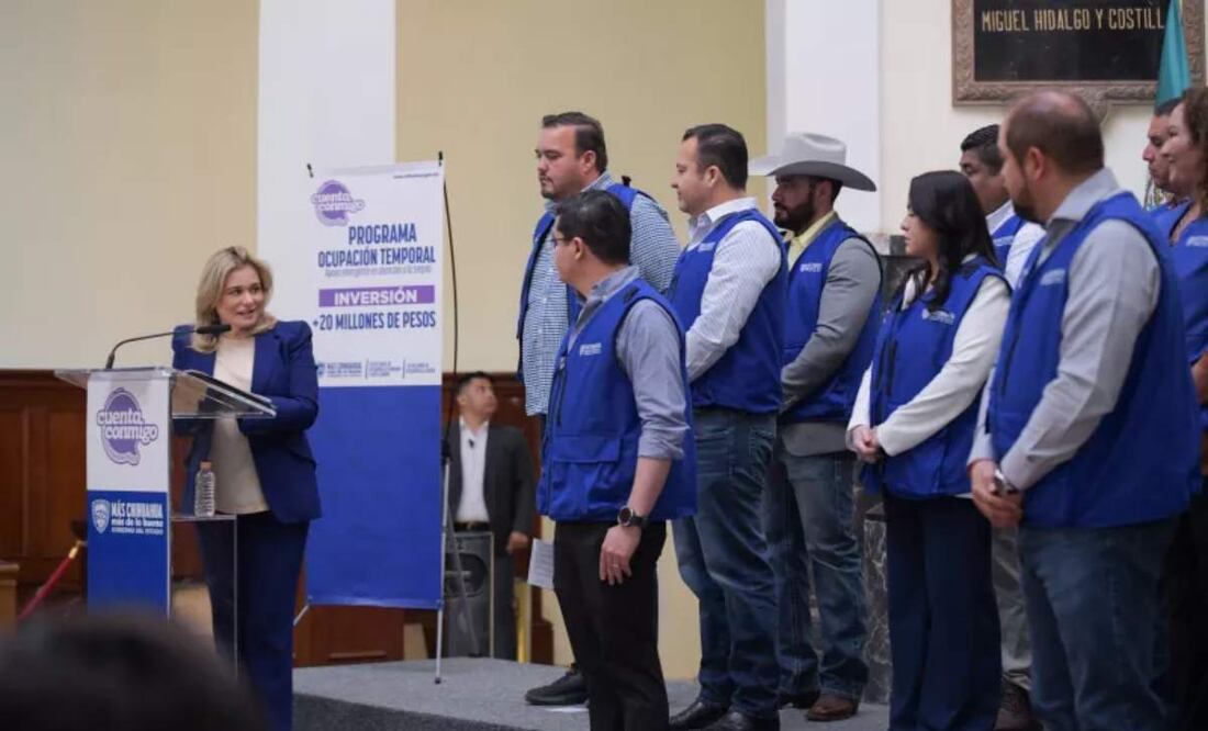 Gobernadora de Chihuahua, Maru Campos busca apoyar a los jornaleros afectados por la sequía, ampliando el Programa de Ocupación Temporal (09/04/2025). Foto: Especial