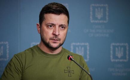 Presidente de Ucrania acusa a tropas rusas de atacar corredor humanitario hacia Mariupol