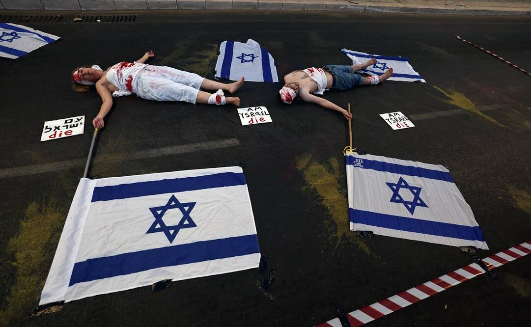 Varias personas piden la liberación de los rehenes israelíes secuestrados por Hamas. Foto: EFE