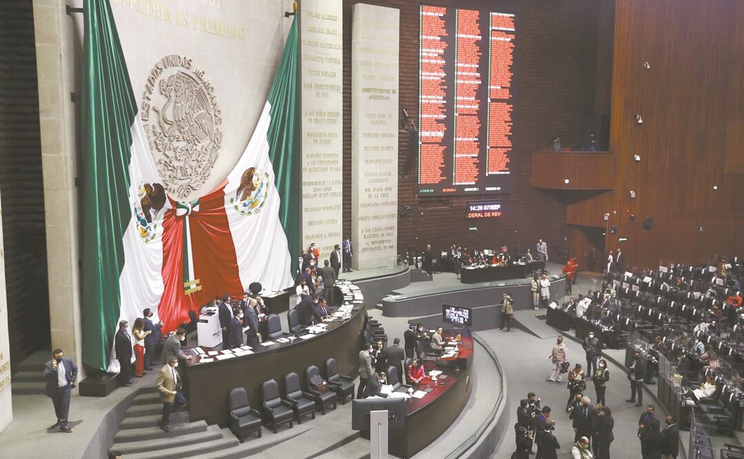 El dictamen fue apoyado con 491 votos a favor de diputados de Morena, PT, PVEM, PAN, PRI, PRD y MC, así como uno en contra de la panista Mariana Mancillas, y una abstención; es enviado al Ejecutivo federal para su promulgación. Foto: DIEGO SIMÓN SÁNCHEZ
