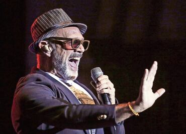 La Unión no quiere ser como Miguel Bosé