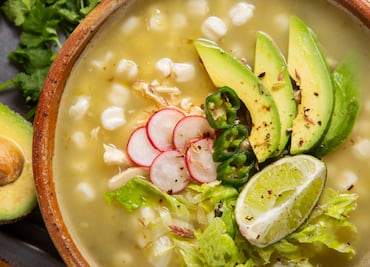 Cuánto tiempo se debe dejar remojar el maíz del pozole