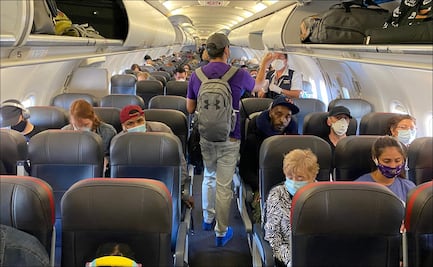 Jugador de la NFL demanda a aerolínea al ser agredido sexualmente