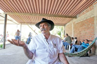 Desmiente hijo que José Mireles sufriera dos infartos