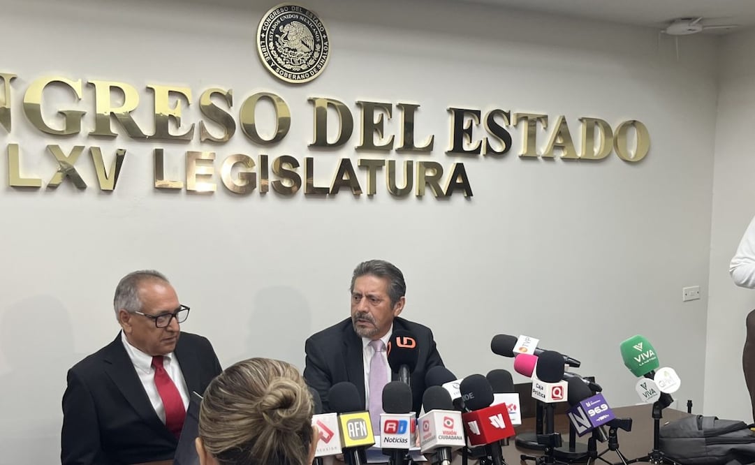 Congreso de Sinaloa evalúa pensión anticipada para excomandante de investigación, Jorge Contreras; oposición cuestiona el trámite.
Foto: Especial.