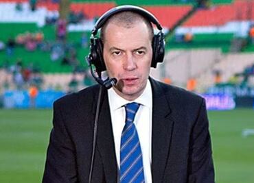 André Marín recibe emotivo reconocimiento en el Salón de la Fama; David Faitelson acompañó el momento