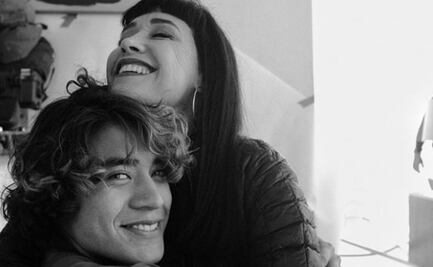 Matías Gruener celebra su cumpleaños cantando para su madre, Susana Zabaleta