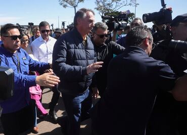 Riesgo de fuga; ¿por qué pusieron un brazalete electrónico y otras medidas cautelares a Bolsonaro, expresidente de Brasil?