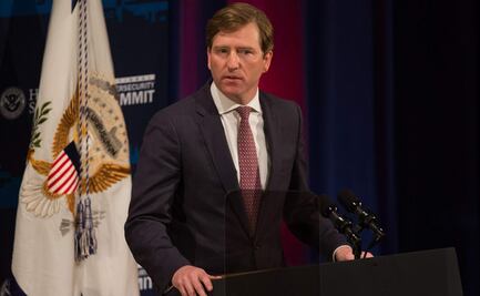 Trump despide a funcionario federal que rechazó fraude electoral en su contra