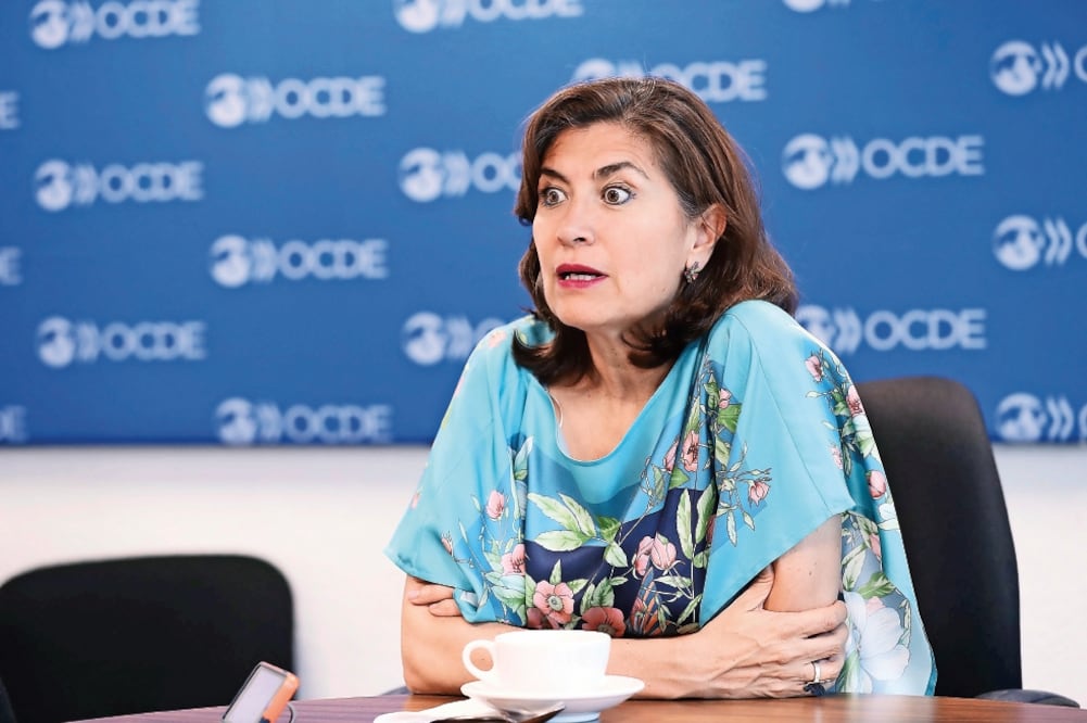 Gabriela Ramos, directora de la OCDE, recomendó al próximo gobierno que el Estado asuma un rol más estratégico y apoye a grupos rezagados. Foto: ARCHIVO EL UNIVERSAL
