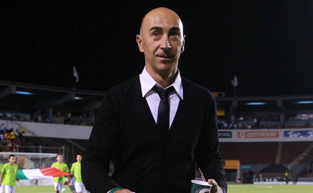 Pako Ayestarán, nuevo DT de Santos Laguna