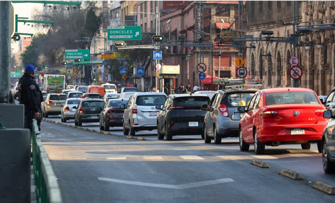 Pese a la activación de contingencia ambiental, la Ciudad de México amanece con contaminación y tráfico vehicular, el 27 de febrero de 2025. Foto: Axel Sánchez/EL UNIVERSAL
