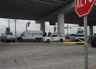 Abandonan cuatro cuerpos en camioneta bajo puente en Reynosa, Tamaulipas; autoridades investigan