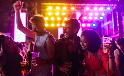 ¿Vas a salir de fiesta? 6 recomendaciones de seguridad para mantenerse a salvo