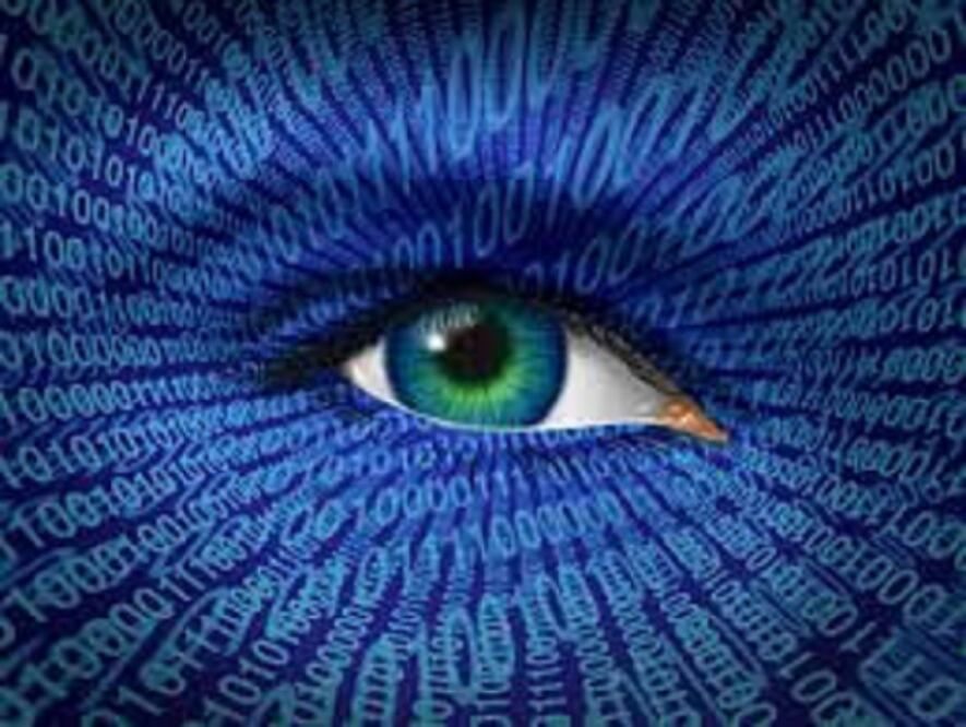 Un mundo nos vigila: nos copia, nos lee, nos graba