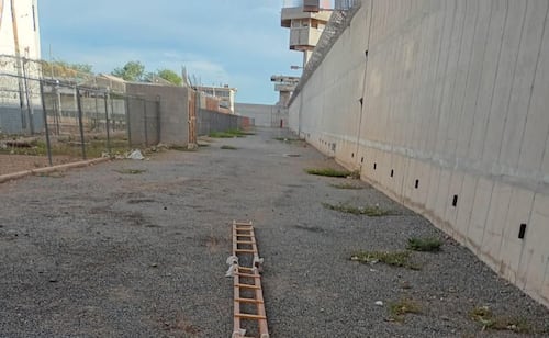 Fuga de tres reos en Sonora deja cuatro detenidos; ofrecen recompensa de hasta un millón de pesos por los prófugos