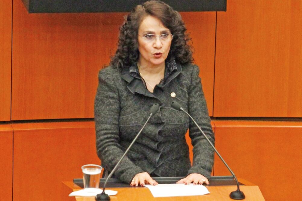 La senadora Dolores Padierna dejó al PRD y la coordinación parlamentaria en el Senado para sumarse a las filas de Morena (ARCHIVO EL UNIVERSAL)