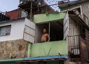 Manifestantes bloquean autopista que rodea La Habana en protesta por apagones
