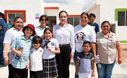 Entregan viviendas a jefas de familia en Nuevo Laredo