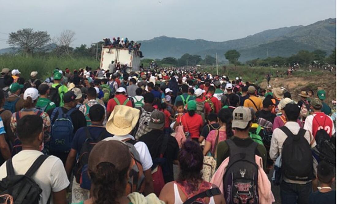 Los hondureños avanzaron, muchos de ellos con los pies lesionados y a las 11:30 horas, la vanguardia tocó Tapanatepec. Foto: Valente Rosas/EL UNIVERSAL