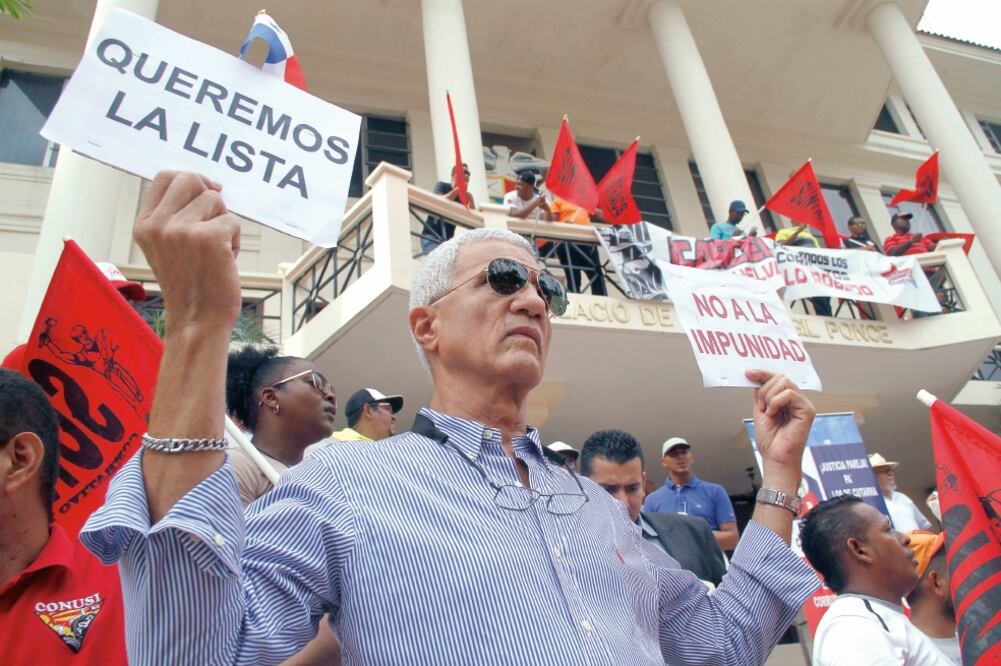 Panamá es uno de los países del continente más afectado por el escándalo de Odebrecht. En la imagen, una protesta contra la corrupción el pasado jueves (BIENVENIDO VELASCO. EFE)