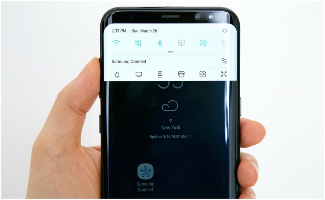 Los nuevos modelos de la serie del teléfono inteligente Galaxy S salieron a la venta el 21 de abril en Corea del Sur, Estados Unidos y Canadá