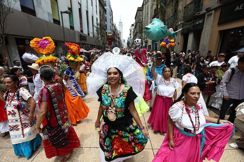 Invitan a la Fiesta de las Culturas Indígenas en el Zócalo; habrá artesanías, gastronomía y actividades gratuitas