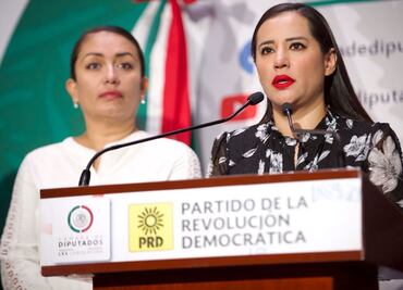 Alcaldesa de la Cuauhtémoc explota y cancela conferencia tras ser cuestionada por billetes