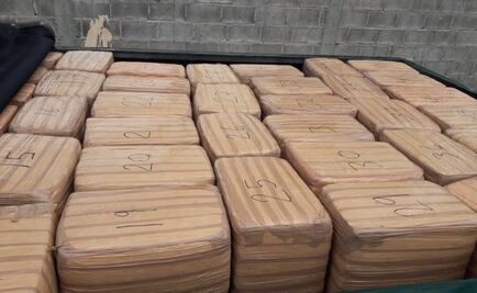 Soldados localizan camioneta con más de 400 kilos de marihuana en SLP