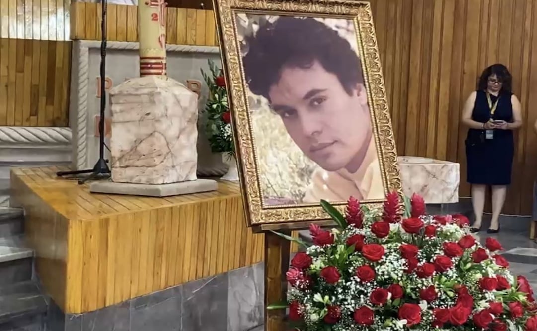 La misa por el aniversario luctuoso de Juan Gabriel se llevó a cabo en el santuario de San Lorenzo en Ciudad Juárez. Foto: Especial