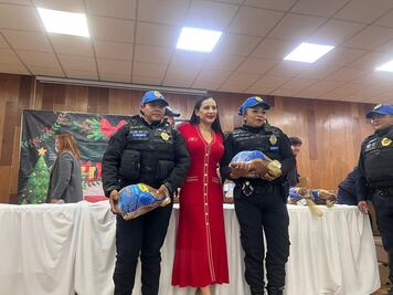 Sandra Cuevas reconoce trabajo de policías de la Cuauhtémoc