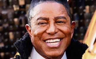 Jermaine, hermano de Michael Jackson, enfrenta condena millonaria por un caso de agresión sexual ocurrido en 1988