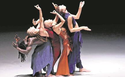 Un libro de fotografía sin crédito a los fotógrafos, el del FIC