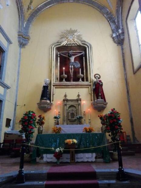 La descuidada Plaza de la Santa Veracruz