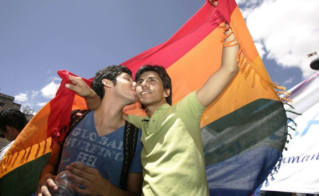  Cardinal Norberto Rivera Carrera expressed that the bishops of Mexico are treated as 'backward and discriminatory' because they were defending marriage. (Photo: Archive/ EL UNIVERSAL) 