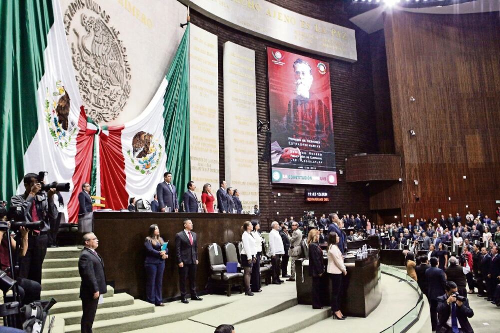 Durante la presentación de la Feria de la Innovación y Emprendimiento 2024, el presidente de la Coparmex dijo que el tope de 8% se puso en la Constitución para garantizar la pluralidad y la incorporación a las mayorías. Foto: LUCÍA GODÍNEZ/ EL UNIVERSAL