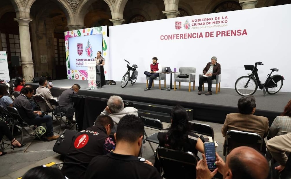 El secretario de Administración y Finanzas, Juan Pablo de Botton, explicó que la publicidad representa una de las vías para contribuir al financiamiento. | Foto: Especial.