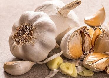 ¿Qué pasa si comes ajo todos los días?