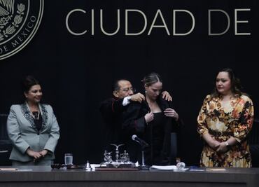 Jueces del Tribunal Superior de Justicia de CDMX rinden protesta ante Congreso local; les ponen la toga