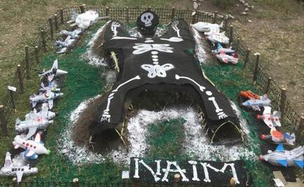 Dedican ofrenda a la “muerte” del NAIM