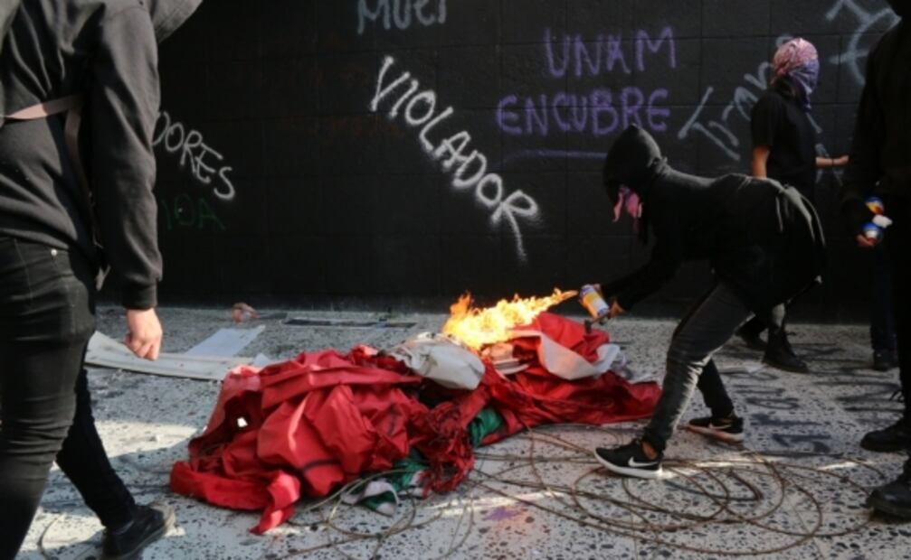 Sheinbaum condena actos de violencia registrados en la UNAM