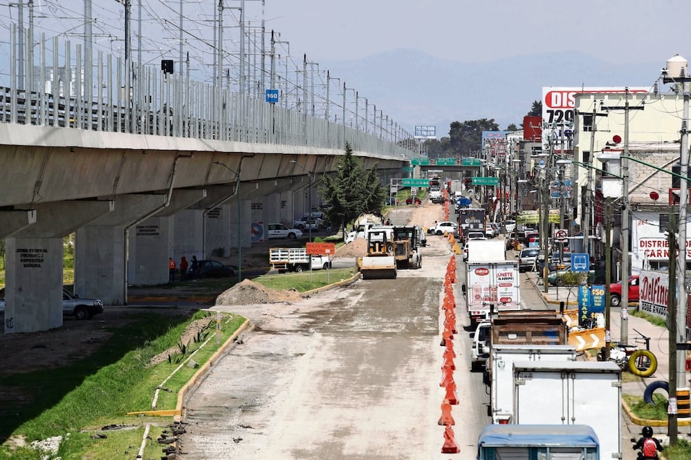 Las obras en la avenida Las Torres iniciaron en el primer semestre del año y prevén concluirlas en agosto. Foto: Jorge Alvarado/EL UNIVERSAL