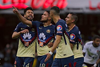 América vence a Atlas en debut de Ménez