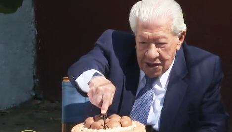 Así festejó Ignacio López Tarso su cumpleaños; entre sus deseos es llegar a los 100 años