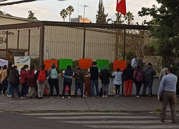Trabajadores de Salud en Oaxaca liberan a director del Insabi tras retenerlo por 7 horas