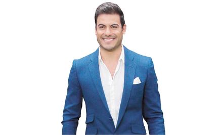 Espejo echa de cabeza a Carlos Rivera