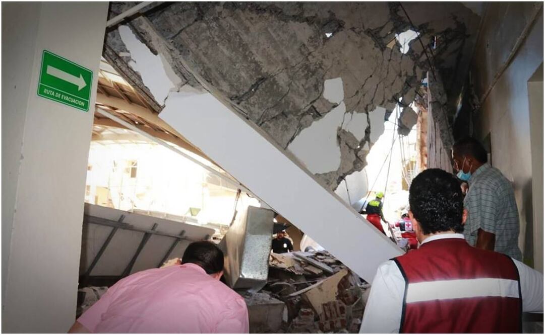 Cae techumbre en Colegio Repiso de Ciudad Victoria. Foto: Especial